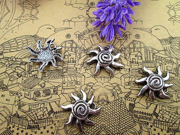 75pcs-sun charms , antique tibetan silver wonderful modern design sun charms pendants 16x19mm, Bronze;silver
75pcs-sun charms , antique tibetan silver wonderful modern design sun charms pendants 16x19mm, Bronze;silver