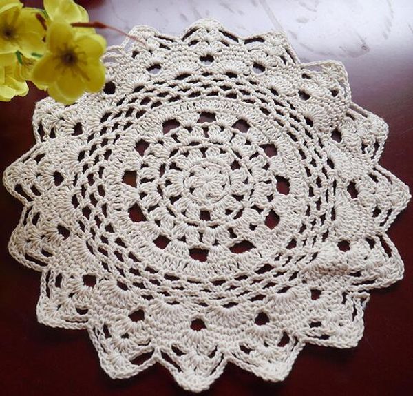 wholesale- 25cm modern crochet cotton dining table place mat bambou pad felt baby placemats cup mug pot holder doilies home kitchen
wholesale- 25cm modern crochet cotton dining table place mat bambou pad felt baby placemats cup mug pot holder doilies home kitchen