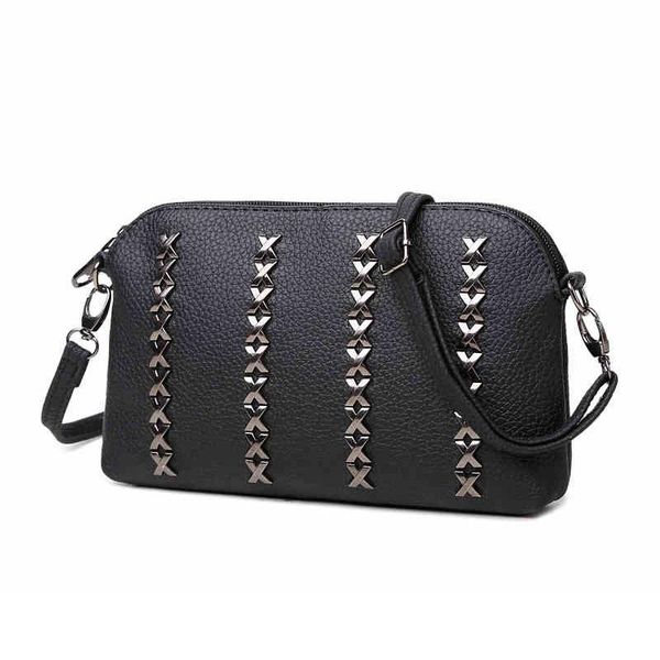 luxury women messenger bags rivet crossbody bags for women ladies hand bags design bolsa clutches small shoulder bag sac a main
luxury women messenger bags rivet crossbody bags for women ladies hand bags design bolsa clutches small shoulder bag sac a main