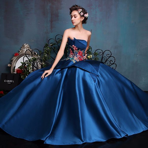 vintage embroidery navy blue satin strapless ball gown evening dress 2017 off the shoulder open back custom made prom dresses, Black;red
vintage embroidery navy blue satin strapless ball gown evening dress 2017 off the shoulder open back custom made prom dresses, Black;red