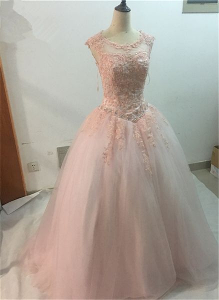 new tulle scoop ball gown quinceanera dresses 2017 with appliques beads sweet 16 dresses for 15 year prom gowns qs1008, Blue;red
new tulle scoop ball gown quinceanera dresses 2017 with appliques beads sweet 16 dresses for 15 year prom gowns qs1008, Blue;red