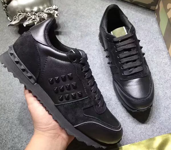 HOT Free Shipping Black Camo spike leather men Designer fashion luxury brand V luxury trainers camouflage man women casual shoe
HOT Free Shipping Black Camo spike leather men Designer fashion luxury brand V luxury trainers camouflage man women casual shoe