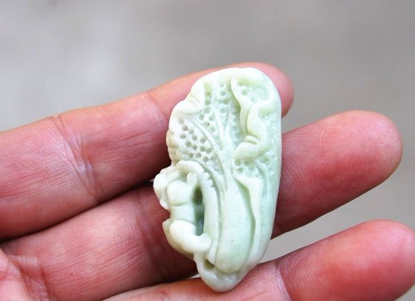 jade white jade cabbage (wealth) the mythical wild animal. talisman necklace pendant, Silver
jade white jade cabbage (wealth) the mythical wild animal. talisman necklace pendant, Silver
