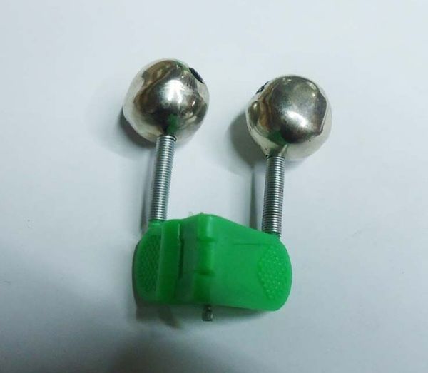 wholesale- 5 pcs fishing rod twin bells ring sea fish bite sound alarm night bell clip on fishing rod 4.5cm
wholesale- 5 pcs fishing rod twin bells ring sea fish bite sound alarm night bell clip on fishing rod 4.5cm