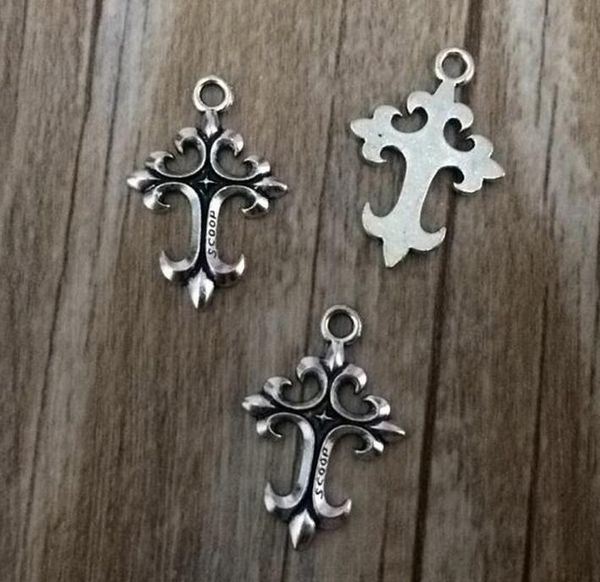 100pcs 15*23mm men's personality necklace pendant cross charms beads fit european bracelets chirstmas style diy charm pendant, Bronze;silver
100pcs 15*23mm men's personality necklace pendant cross charms beads fit european bracelets chirstmas style diy charm pendant, Bronze;silver