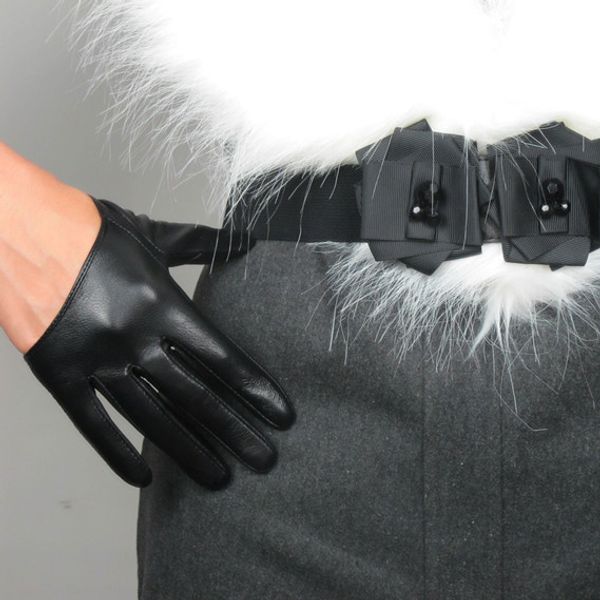 wholesale- 2017 fashion gloves genuine leather sheepskin fashion pure black european version of the midsweet elegant women gloves, Blue;gray
wholesale- 2017 fashion gloves genuine leather sheepskin fashion pure black european version of the midsweet elegant women gloves, Blue;gray