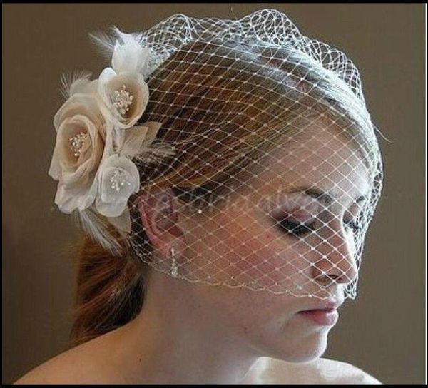 2017 New Hot Sale Ivory румяна Birdcage лицо Veil шампанского цветок с расческой бесплатной доста
2017 New Hot Sale Ivory румяна Birdcage лицо Veil шампанского цветок с расческой бесплатной доста