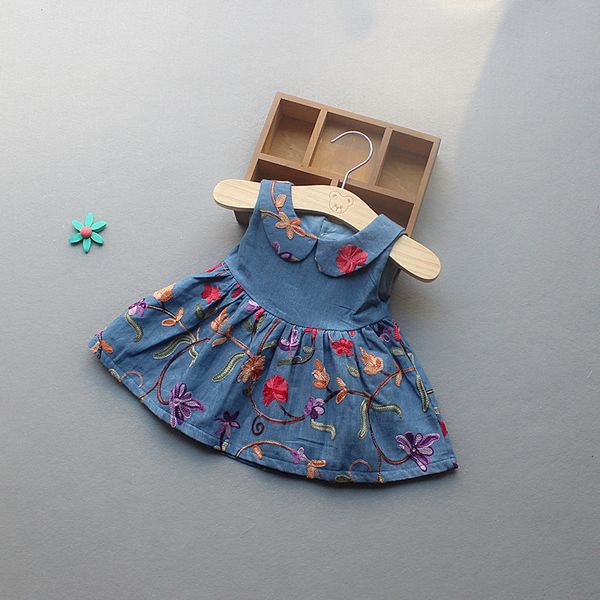 new arrivals girl kids Elegant dress Pet Pan Collar Sleeveless Emboridery Flower girl kids dress charming pleated denim girl dress
new arrivals girl kids Elegant dress Pet Pan Collar Sleeveless Emboridery Flower girl kids dress charming pleated denim girl dress