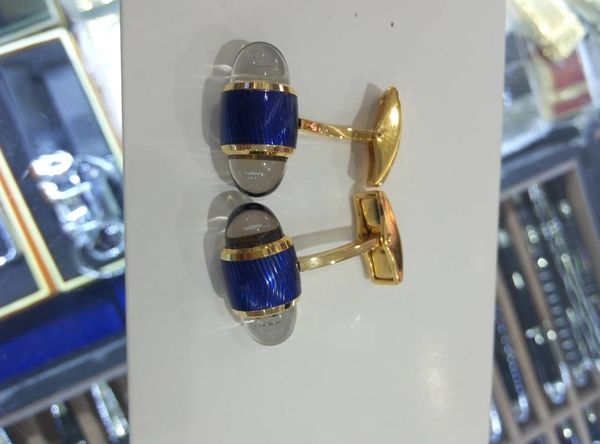 Free Shipping-Europe's most popular High-end French mb cufflinks, the sign of successful man
Free Shipping-Europe's most popular High-end French mb cufflinks, the sign of successful man