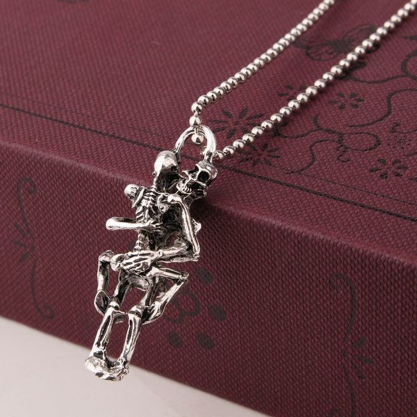 retro hugs skeleton pendants creative men 's necklace europe and the united states jewelry wholesale, Silver
retro hugs skeleton pendants creative men 's necklace europe and the united states jewelry wholesale, Silver