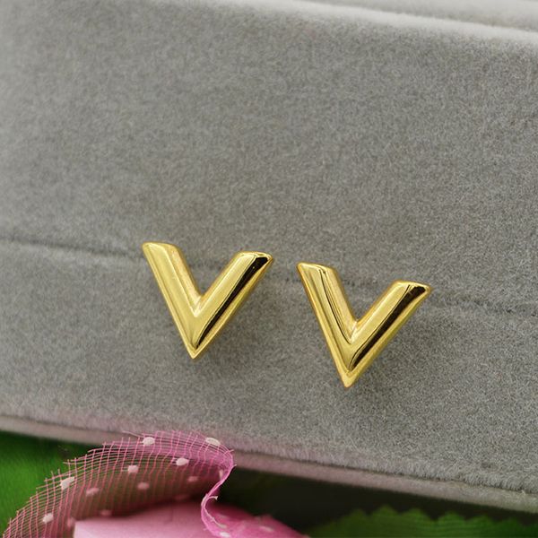 selling fashion 316l stainless steel earrings for women rose gold-color brand v letter triangle cute stud earrings jewelry gift, Golden;silver
selling fashion 316l stainless steel earrings for women rose gold-color brand v letter triangle cute stud earrings jewelry gift, Golden;silver