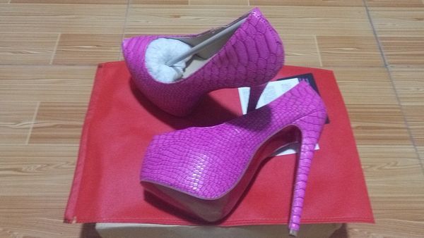 16cm women's high heels red bottom pumps pink blue red pointy toe snakeskin leather platform ladies luxury design wedding dress shoes i, Black
16cm women's high heels red bottom pumps pink blue red pointy toe snakeskin leather platform ladies luxury design wedding dress shoes i, Black