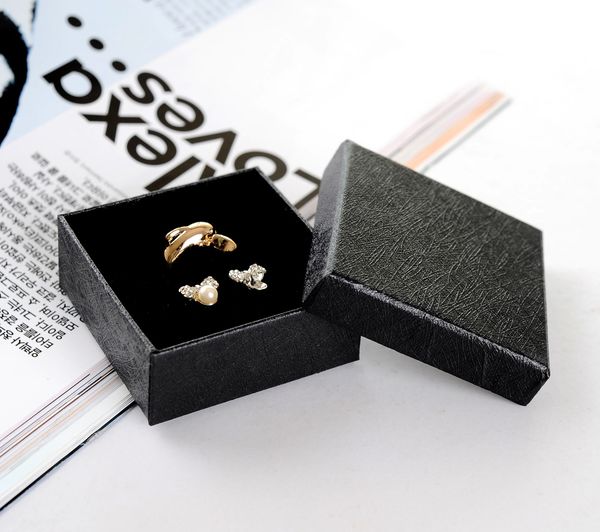 simple seven 6 36 32 3cm classic black jewelry ring box specialty paper bracelet carrying box festival pendant display with sponge, Black;white
simple seven 6 36 32 3cm classic black jewelry ring box specialty paper bracelet carrying box festival pendant display with sponge, Black;white