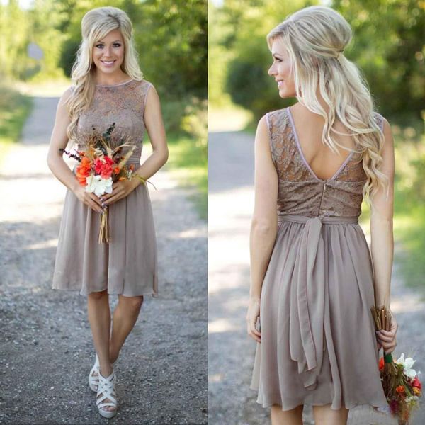 2016 lace chiffon skirt knee length country bridesmaid dresses backless with sash short beach maid of honor gowns en2042, White;pink
2016 lace chiffon skirt knee length country bridesmaid dresses backless with sash short beach maid of honor gowns en2042, White;pink