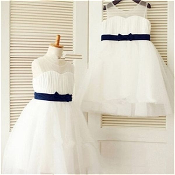 latest flower girl dresses with bow communion party ball pageant dress for little girls kids/children dress for wedding, White;blue
latest flower girl dresses with bow communion party ball pageant dress for little girls kids/children dress for wedding, White;blue