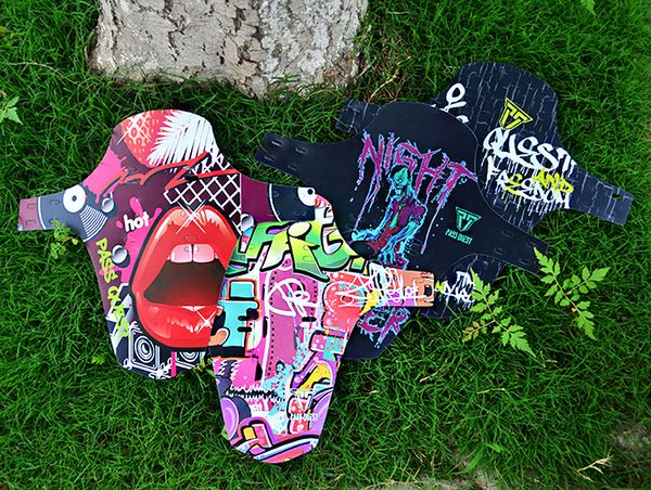 PASS QUEST Creative graffiti fender Mountain bike road bicycle front/rear fender Sex red lips zombie burst DH FR ENDURO
PASS QUEST Creative graffiti fender Mountain bike road bicycle front/rear fender Sex red lips zombie burst DH FR ENDURO