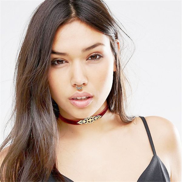 idealway мода стиль punk velvet chain choker ворот коротких ключицы позолоченных подвески ожерелье, Golden;silver
idealway мода стиль punk velvet chain choker ворот коротких ключицы позолоченных подвески ожерелье, Golden;silver