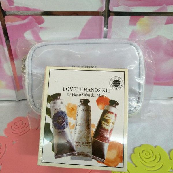 30ml hand creams 1box 6pcs gift nox set famous brand shea butter peony rose velvet cherry blossom hands cream with 6 pieces pack suit mini h
30ml hand creams 1box 6pcs gift nox set famous brand shea butter peony rose velvet cherry blossom hands cream with 6 pieces pack suit mini h
