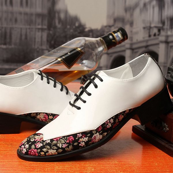 new men flats business casual shoes england fashion pointed men wedding shoes white red black green leather shoes oxfords 2a
new men flats business casual shoes england fashion pointed men wedding shoes white red black green leather shoes oxfords 2a