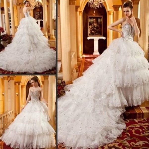 luxury crystal lace ball gown wedding dresses white bandage sweetheart beaded applique sheer tiered chapel long train backless bridal gown
luxury crystal lace ball gown wedding dresses white bandage sweetheart beaded applique sheer tiered chapel long train backless bridal gown