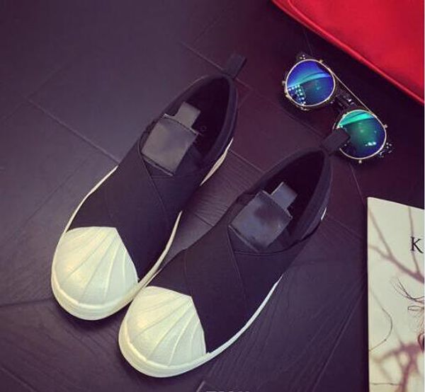 2017 Summer SUPERSTAR SLIP ON Sandals Loafers For Men Women head crossed strap black and white low Tops unisex sneakers 36-44
2017 Summer SUPERSTAR SLIP ON Sandals Loafers For Men Women head crossed strap black and white low Tops unisex sneakers 36-44