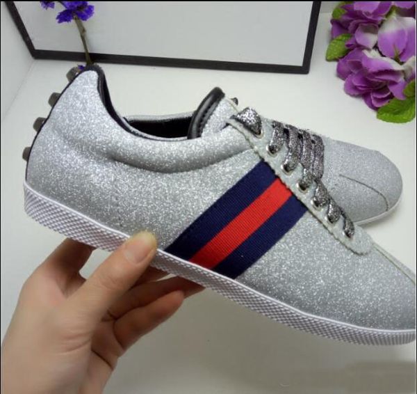 Brand genuine Leather Men's women Suede Flats Italy Fashion leisure folding Driving Shoes Men's Loafers Moccasins for Men Walking shoes
Brand genuine Leather Men's women Suede Flats Italy Fashion leisure folding Driving Shoes Men's Loafers Moccasins for Men Walking shoes