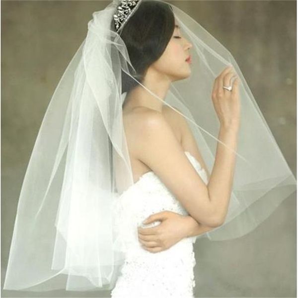 brand new short bridal veils with cut edge 2 layers soft tulle white/ivory wedding accessories stock wedding veil with comb, Black
brand new short bridal veils with cut edge 2 layers soft tulle white/ivory wedding accessories stock wedding veil with comb, Black
