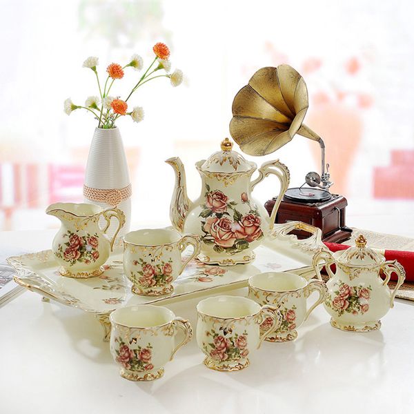 Porcelain coffee cup et ivory porcelain flower de ign outline in gold 8pc l coffee et coffee pot tea jug cup et tea tray
Porcelain coffee cup et ivory porcelain flower de ign outline in gold 8pc l coffee et coffee pot tea jug cup et tea tray