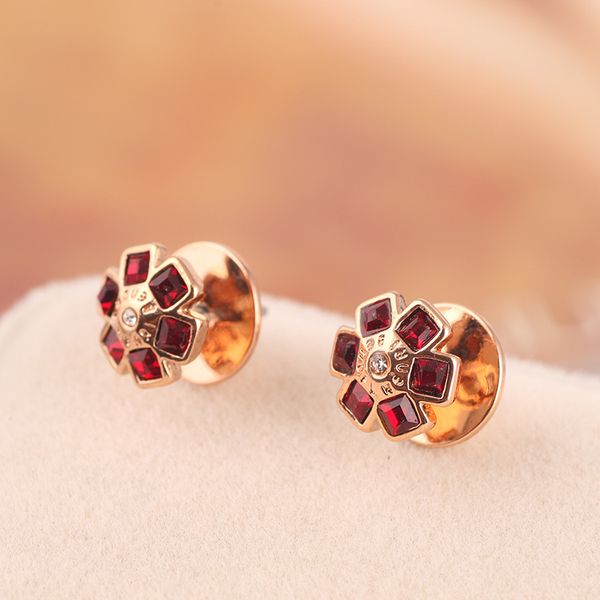 Brand name henri bendel Stud Earring 0.9cm red and white flower diamond zirconi women top quality gift black Friday jewelry free shipping PS
Brand name henri bendel Stud Earring 0.9cm red and white flower diamond zirconi women top quality gift black Friday jewelry free shipping PS