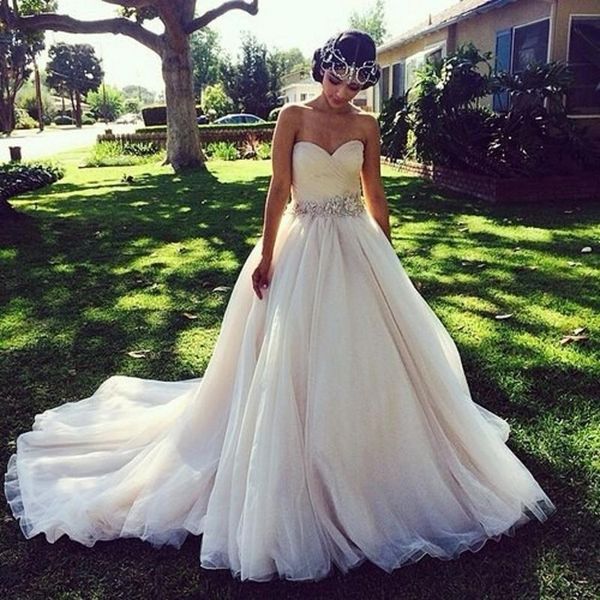 crystal princess arabic wedding dresses turkey elegant vintage vestido de noiva custom made plus size bridal bride gowns 2016, White
crystal princess arabic wedding dresses turkey elegant vintage vestido de noiva custom made plus size bridal bride gowns 2016, White