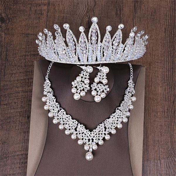 fashion luxury bridal jewelry rhinestone pearl necklace crown earrings wedding dresses tiaras wedding accessories jewelry three pieces, White
fashion luxury bridal jewelry rhinestone pearl necklace crown earrings wedding dresses tiaras wedding accessories jewelry three pieces, White
