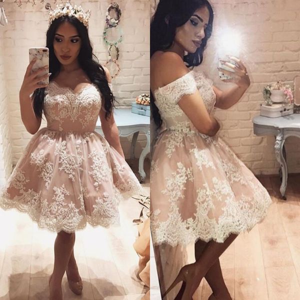 lovely short tulle prom dresses off shoulder lace applique sleeveless knee length club wears party dresses new arrival pretty evening gowns, Black
lovely short tulle prom dresses off shoulder lace applique sleeveless knee length club wears party dresses new arrival pretty evening gowns, Black