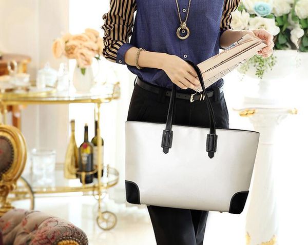 2017. new pattern. fashion casual bag. women's bags. genuine leather. cowhide. handbag. soft. big. tote bag. totes
2017. new pattern. fashion casual bag. women's bags. genuine leather. cowhide. handbag. soft. big. tote bag. totes