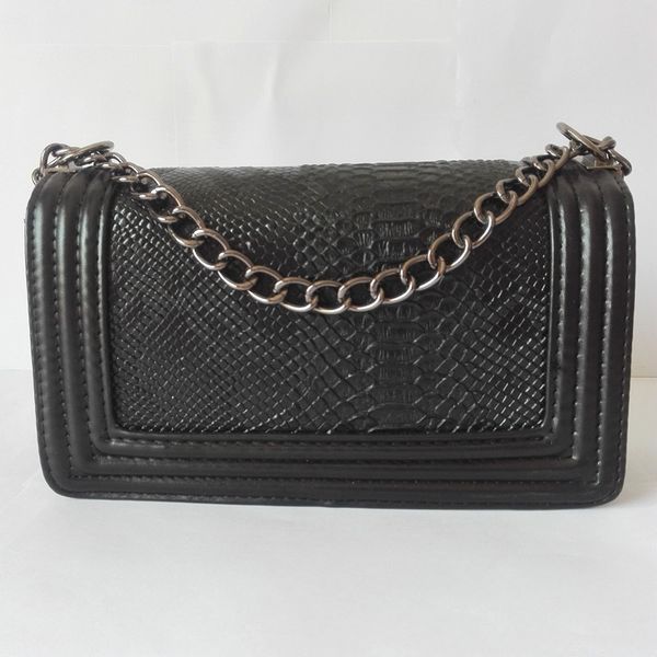 wholesale-brand fashion chain shoulder bag promotional ladies luxury pu leather handbag crossbody bag
wholesale-brand fashion chain shoulder bag promotional ladies luxury pu leather handbag crossbody bag