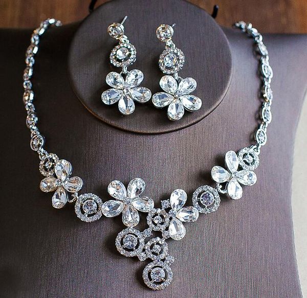 clear crystal round with flowers jewelry set earrings necklace bridal jewelry shinny crystal accessories 2017 july style, Slivery;golden
clear crystal round with flowers jewelry set earrings necklace bridal jewelry shinny crystal accessories 2017 july style, Slivery;golden