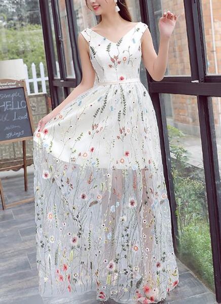 fashion design floral embroidery evening dresses v neck sleeveless sheer skirt floor length formal dress party gowns custom size, Black;red
fashion design floral embroidery evening dresses v neck sleeveless sheer skirt floor length formal dress party gowns custom size, Black;red