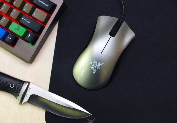 

Аутентичные Razer DeathAdder AssaultFire мышь серебристый проводной игровой мыши с 3G инфракра