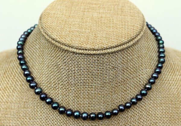 fine pearls jewelry classic black peacock 7-8mm l necklace 19inches, Silver
fine pearls jewelry classic black peacock 7-8mm l necklace 19inches, Silver