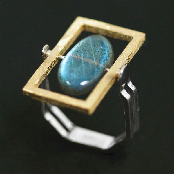 natural labradorite ring 925 sterling silver fashion simple geometric rings for women fine jewelry, Golden;silver
natural labradorite ring 925 sterling silver fashion simple geometric rings for women fine jewelry, Golden;silver