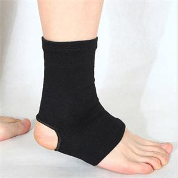 1pair nylon sports ankle support football basketball badminton sport protection bandage elastic ankle sprain brace guard protect, Blue;black
1pair nylon sports ankle support football basketball badminton sport protection bandage elastic ankle sprain brace guard protect, Blue;black