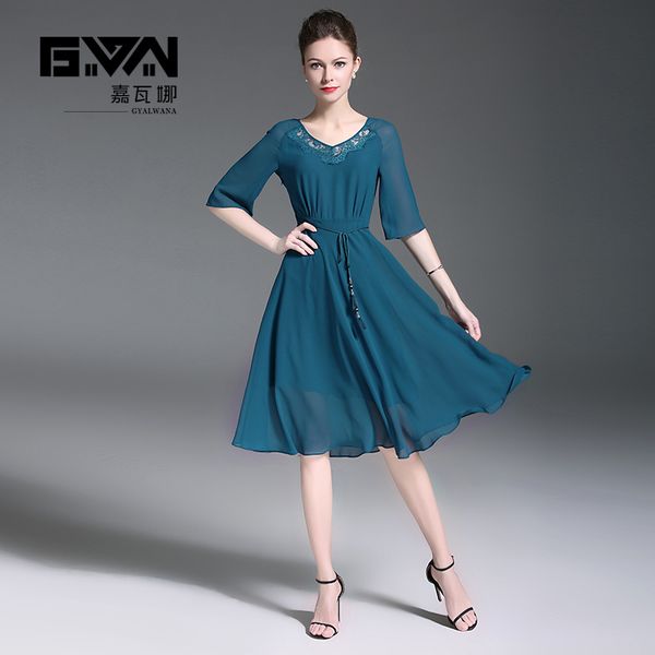 summer and autumn new style,frenulum collect waist,half sleeve,lace v collar cyan chiffon dress.office ladies and party dresses, Black;gray
summer and autumn new style,frenulum collect waist,half sleeve,lace v collar cyan chiffon dress.office ladies and party dresses, Black;gray