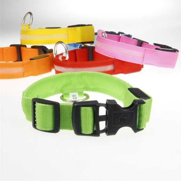 luminous pet necklace bite proof leather belt with durable rivet classic style for pet collar training holding walking dog collars t1i393
luminous pet necklace bite proof leather belt with durable rivet classic style for pet collar training holding walking dog collars t1i393
