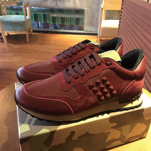 2018 multicolor camouflage camo rockrunner sneakers trainer low-canvas buffed leather, and suede rockstud casual shoes, White;red
2018 multicolor camouflage camo rockrunner sneakers trainer low-canvas buffed leather, and suede rockstud casual shoes, White;red