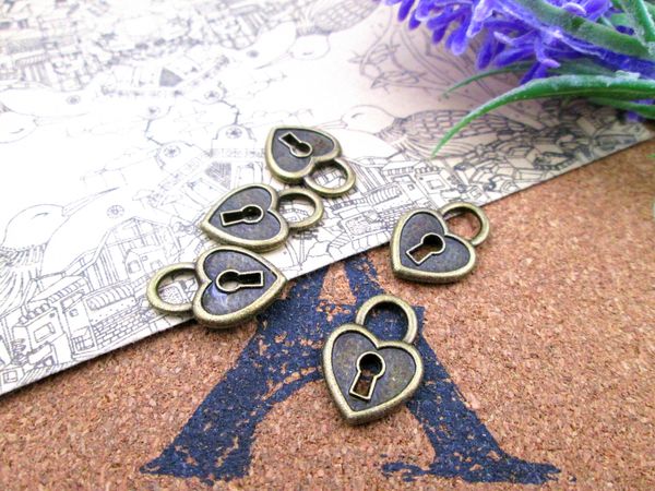 60pcs--20*14mm antique bronze mini heart lock two side pendants charms, Bronze;silver
60pcs--20*14mm antique bronze mini heart lock two side pendants charms, Bronze;silver