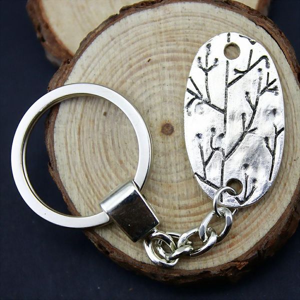 6 pieces key chain women key rings couple keychain for keys oval piece connector 37x21mm, Slivery;golden
6 pieces key chain women key rings couple keychain for keys oval piece connector 37x21mm, Slivery;golden