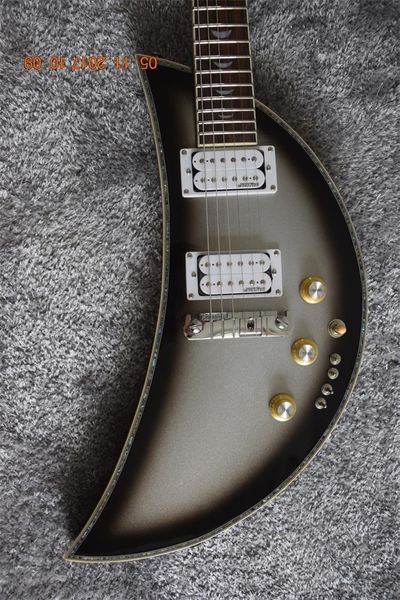Редкие Каваи Moonsault Silver Burst электрогитары Abalone Body Binding, фазы Луны инкрустация, белые пикапы Wilkinson, хромированная фурнитура
Редкие Каваи Moonsault Silver Burst электрогитары Abalone Body Binding, фазы Луны инкрустация, белые пикапы Wilkinson, хромированная фурнитура