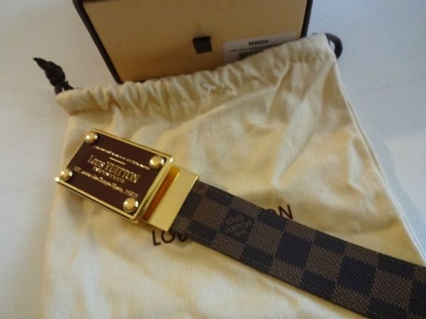 MEN BELT - BROWN CHECK WITH BOX Women Men Real leather REVERSIBLE BUCKLE BELT Official With Box
MEN BELT - BROWN CHECK WITH BOX Women Men Real leather REVERSIBLE BUCKLE BELT Official With Box