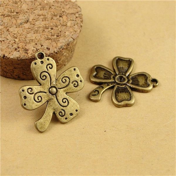 180 pcs/lot antique bronze clover charms pendant 25mm good for diy craft, jewelry making, ing, Bronze;silver
180 pcs/lot antique bronze clover charms pendant 25mm good for diy craft, jewelry making, ing, Bronze;silver