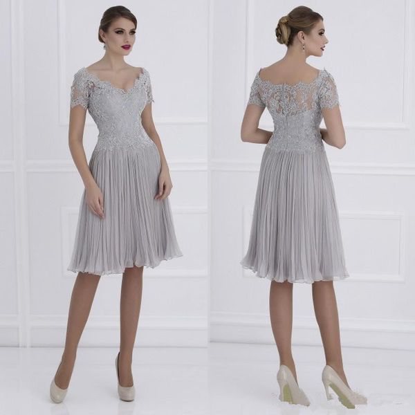 v neck knee length silver mother of the bride dresses sheath chiffon lace pleated short sleeve formal party gown custom made sheer, Black;red
v neck knee length silver mother of the bride dresses sheath chiffon lace pleated short sleeve formal party gown custom made sheer, Black;red