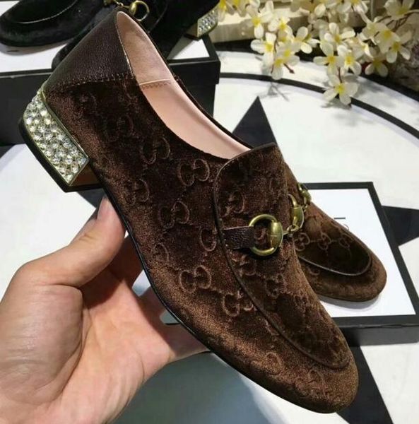 2018 pring ummer fall women black brown velvet with real leather flat rubbe ole mocca in lipper lip on loafer w hoebox
2018 pring ummer fall women black brown velvet with real leather flat rubbe ole mocca in lipper lip on loafer w hoebox